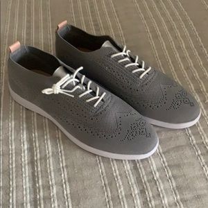 Nautical tennis shoes